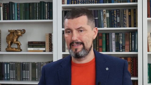Что выбрать — онлайн бухгалтерия или штатный бухгалтер? / Как вести бухгалтерский учёт?