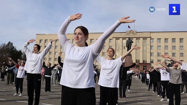 Жители Ставрополя вышли на массовую зарядку ко Дню здоровья
