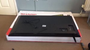 Unboxing Sharp 4K Ultra HD (139cm/55inch) SMART LED TV + Review