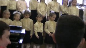 Знают все..  хор Солнышко 2013/14 ДМХШ им. И.И. Радченко