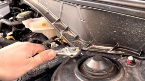 Установка амортизаторов капота Hyundai Tucson￼ туссан NX 4 2021 г. экономит до 70 % Артикул дилеров