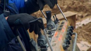 Установка прядевых анкеров при строительстве тоннеля на Путилковском шоссе