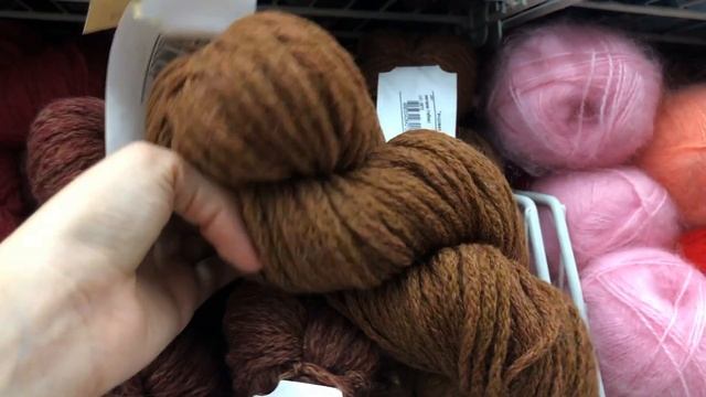 Из чего вязать осенью? Обзор пряжи в Леонардо