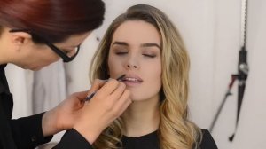 Лайфхак: как красить губы