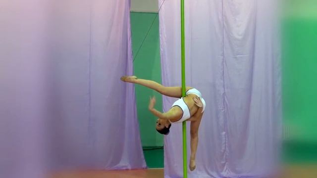Абрамова Нина