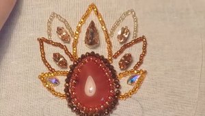 Бисероплетение. Урок 4. Установка страз и прохождение контурного шва.