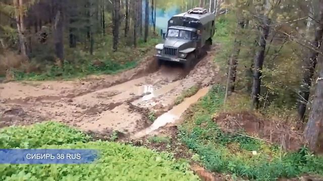 На что способны наши грузовики на бездорожье, когда за рулем профи!