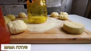 СИРНИКИ. Ідеальний рецепт сирників з манкою