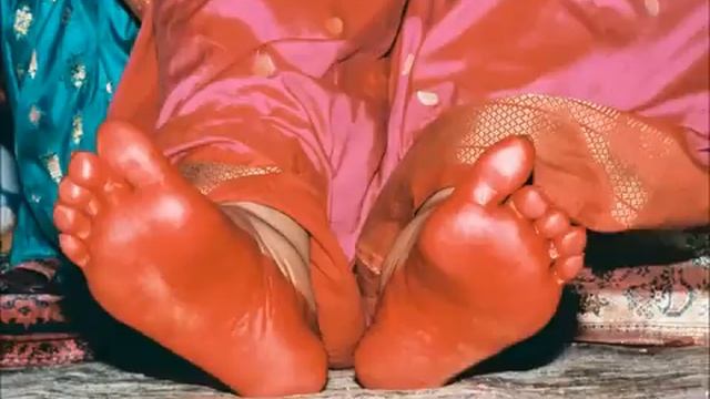 Эго и Фото Стоп.Фрагмент беседы Шри Матаджи с Йогами в Винчестере, Англия 17 05 1980 смотреть онлайн