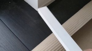 плинтус из пластикового уголка,типа скрытого