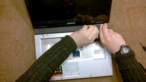 Как разобрать Ноутбук Samsung R40 Plus ( Samsung R40 Plus disassembly. How to replace HDD, RAM)