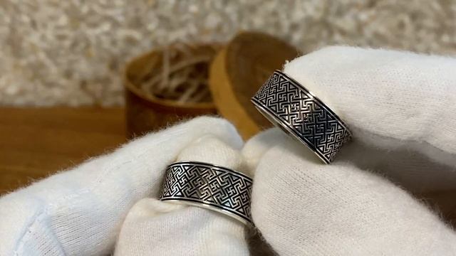 Обручальные кольца со свастичным орнаментом. Серебро смотреть онлайн