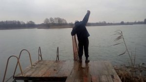 заброс кастинговой сети американского типа с большим кольцом фрисби