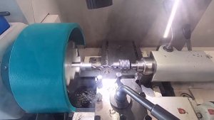 Tokarka uniwersalna SN 32