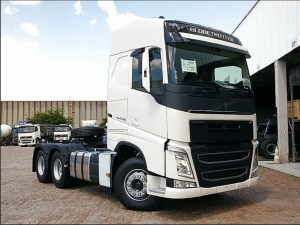 VOLVO FH 4 - замена вискомуфты и шкворня.mp4