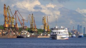 Проект Q-065. Трехпалубные речные пассажирские теплоходы
