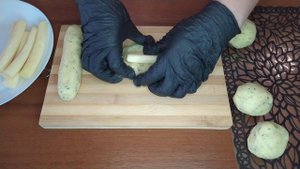 Картофельные сырные палочки. Хрустящие снаружи и нежные внутри.