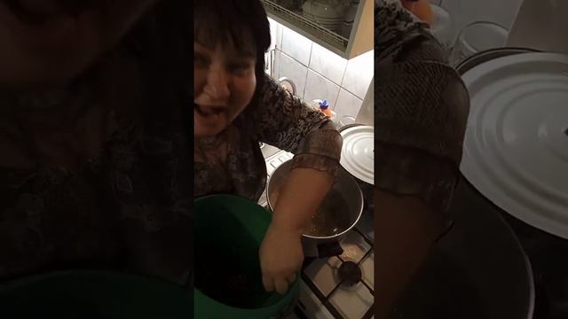 Лобстеры, крабы это классно?Ну а мы готовим раков! смотреть онлайн