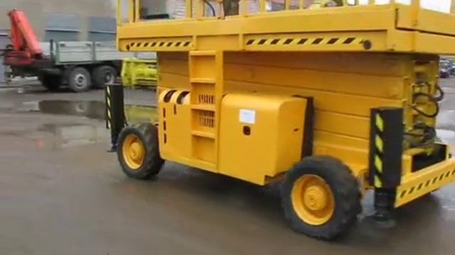 дизельный ножничный подъемник Haulotte H18SDX 2001