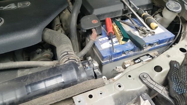 Land Cruiser 200. Порвался трос открывания капота?. Будьте аккуратны с дополнительным оборудованием смотреть онлайн