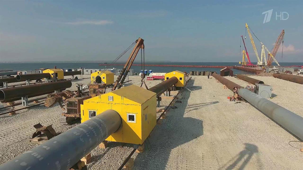Начат важный этап строительства моста через Керченский пролив на морском участке