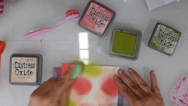 Easy Distress Oxide Ink Blending to Spotlight Images смотреть онлайн