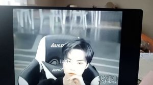 ВЛЮБИТЬСЯ В ТВОЮ УЛЫБКУ