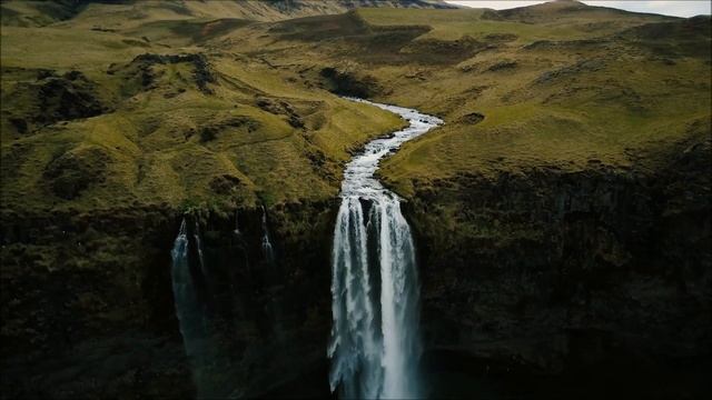 Эмоциональная музыка для души...~МОЛЧАНИЕ~ смотреть онлайн