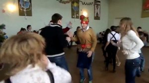 Утренник в школе)) Сердючка на разогреве.