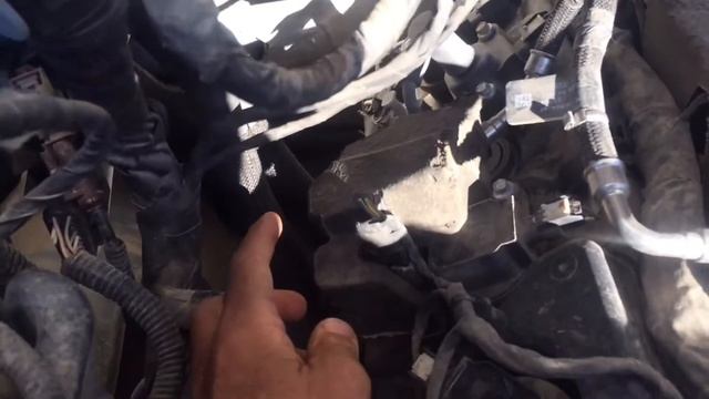 How To Locate Your Fuel Pressure Regulator - (2015-2020 Ford F-150 5.0L V8) смотреть онлайн