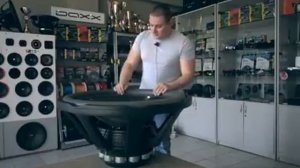 Confira esse subwoofer de 32" polegadas Alphard - Deaf bonce 32" DB832NEO