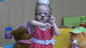 Стихотворение  "Плохо девочкой мне жить" читает Иванова Оля