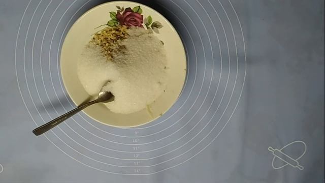 РУЛЕТ С ИЗЮМОМ И ОРЕХАМИ    ROLL WITH RAISINS AND NUTS