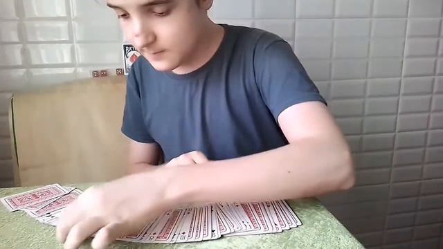 ФОКУС РЕАЛЬНО ШОКИРУЕТ ВСЕХ ВОКРУГ // ОБУЧЕНИЕ ФОКУСАМ смотреть онлайн