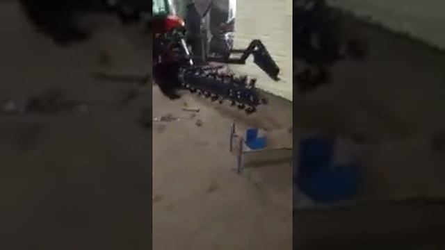 Тестируем траншеякопатель.