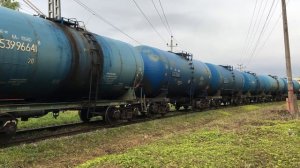 «Редкий кадр» тепловоз ДМ62-1764 с наливным составом следует с Павельцевской нефтебазы