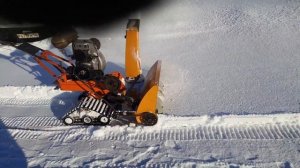 Самодельный снегоуборщик из мотоблока Урал с гусеницами