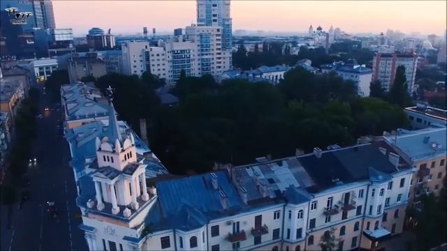 Видеопрогулка «Есть улицы центральные, высокие и важные»