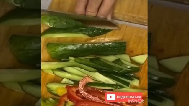 МЯСНОЙ САЛАТ С ГОВЯДИНОЙ И БОЛГАРСКИМ ПЕРЦЕМ. смотреть онлайн