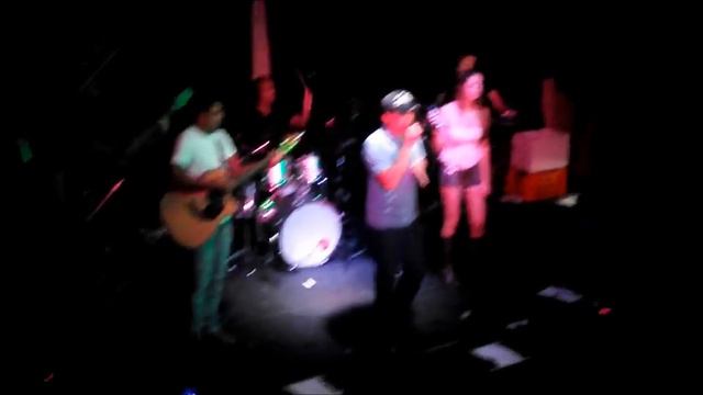 João,Marcos e Lorena - Le Le Le смотреть онлайн