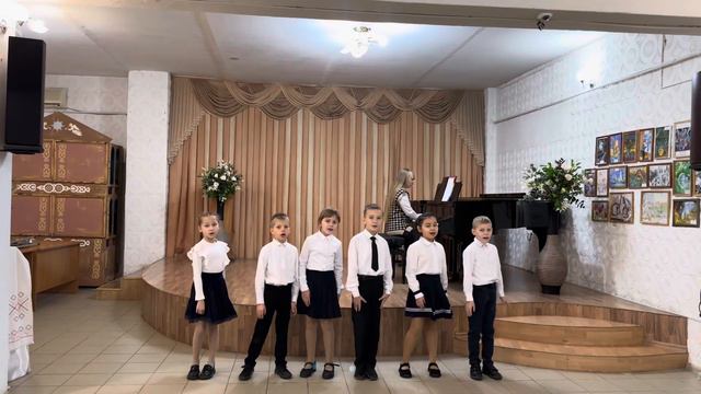 Вокальный ансамбль Ю.Чичков «Здравствуй,Родина моя!» сл.В.Орлов