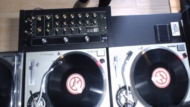 House Mix - Urei 1620 Rotary Mixer (Coffee & Slippers) смотреть онлайн