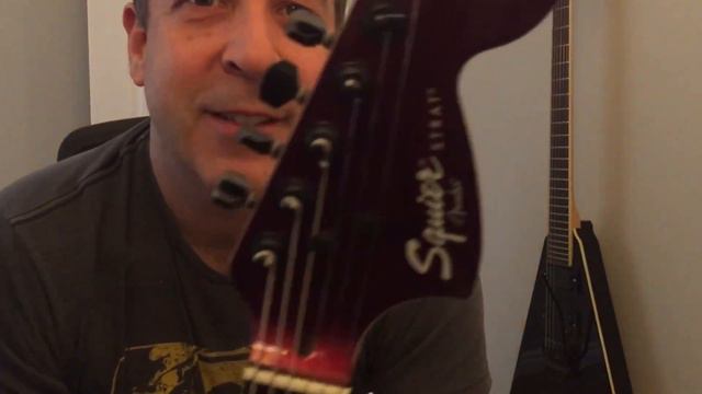 Squier 20th Anniversary Stratocaster Affinity HSS Short Review смотреть онлайн