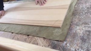 Используя старые покрывала.