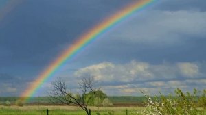 Полная двойная радуга. Есть примета - это к счастью.