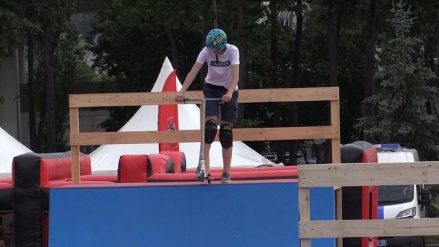 Платон Иванов - "Летний призыв" любители, экстремальный самокат 20190608 смотреть онлайн