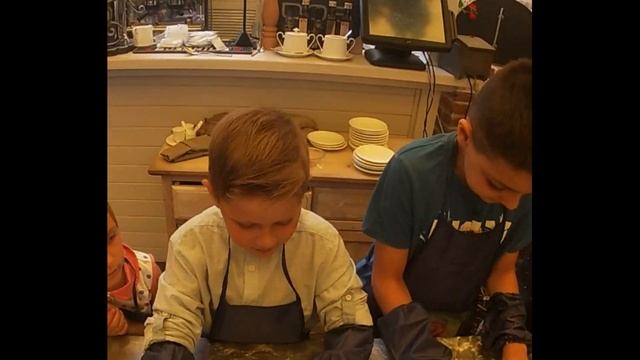 Готовим ПИЦЦУ в пиццерии Марио/COOK PIZZA смотреть онлайн