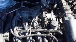 Стук мотора 21126.В конце ролика слышно отчетливо.Что это за звук?