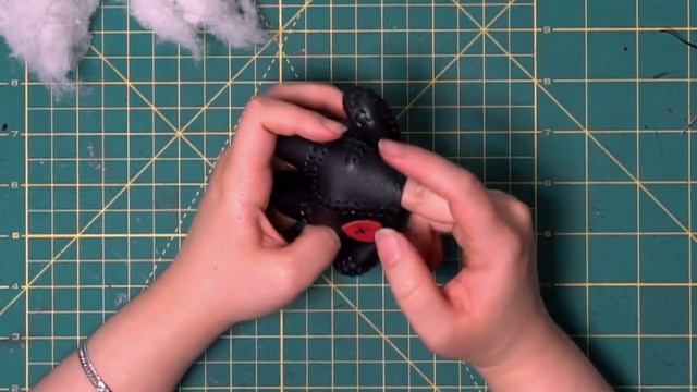 Making a Leather Voodoo Doll смотреть онлайн