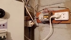 Тёплые полы, экономим на электричестве.